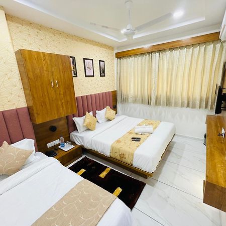 Hotel Avenue Sky Ahmedabad Eksteriør billede