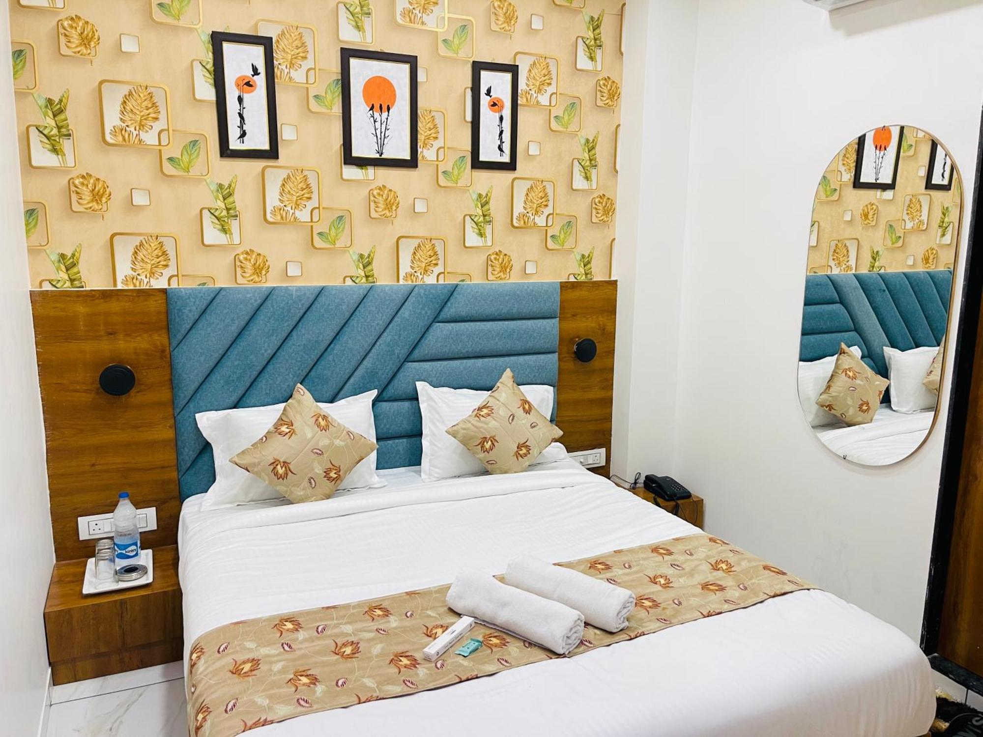 Hotel Avenue Sky Ahmedabad Eksteriør billede